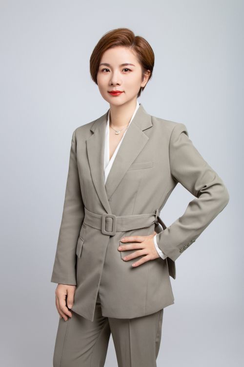 陈晶